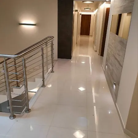 Summer Apartment *