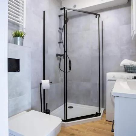 Summer Apartment *
